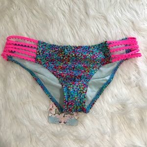 Luli fama full coverage bottom